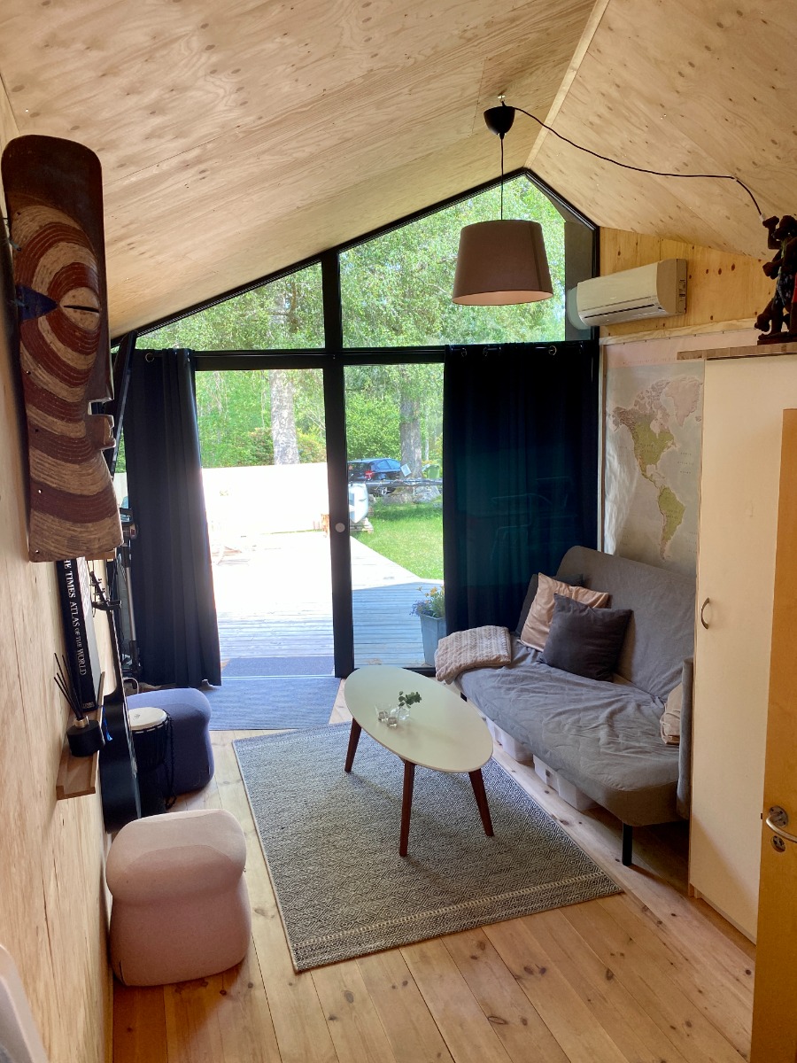 Airbnb i Borås våra dagar i ett litet arkitektritat tinyhouse — lite
